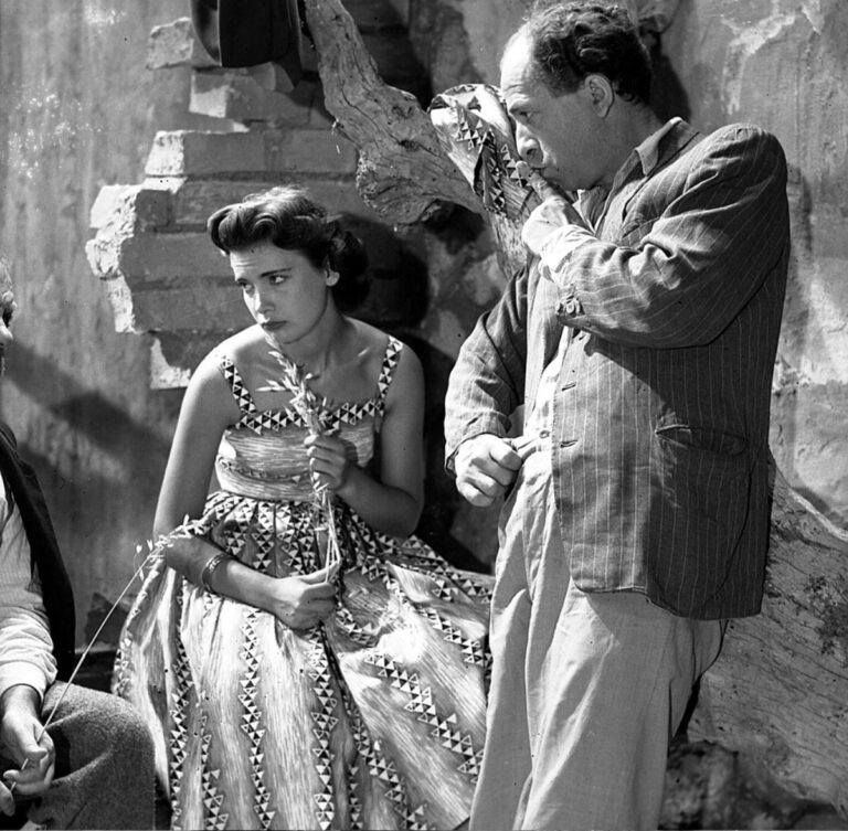 Λατέρνα, Φτώχεια και Γαρύφαλλο